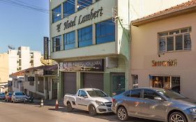 Oyo Hotel Lambert  2*